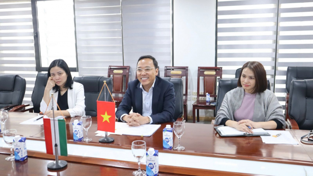 Việt Nam - Hungary Việt Nam - Hungary